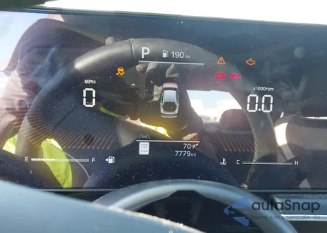 2025 Kia K5 Gt-Line z USA, uszkodzony, nr VIN KNAG64J7XS5352232